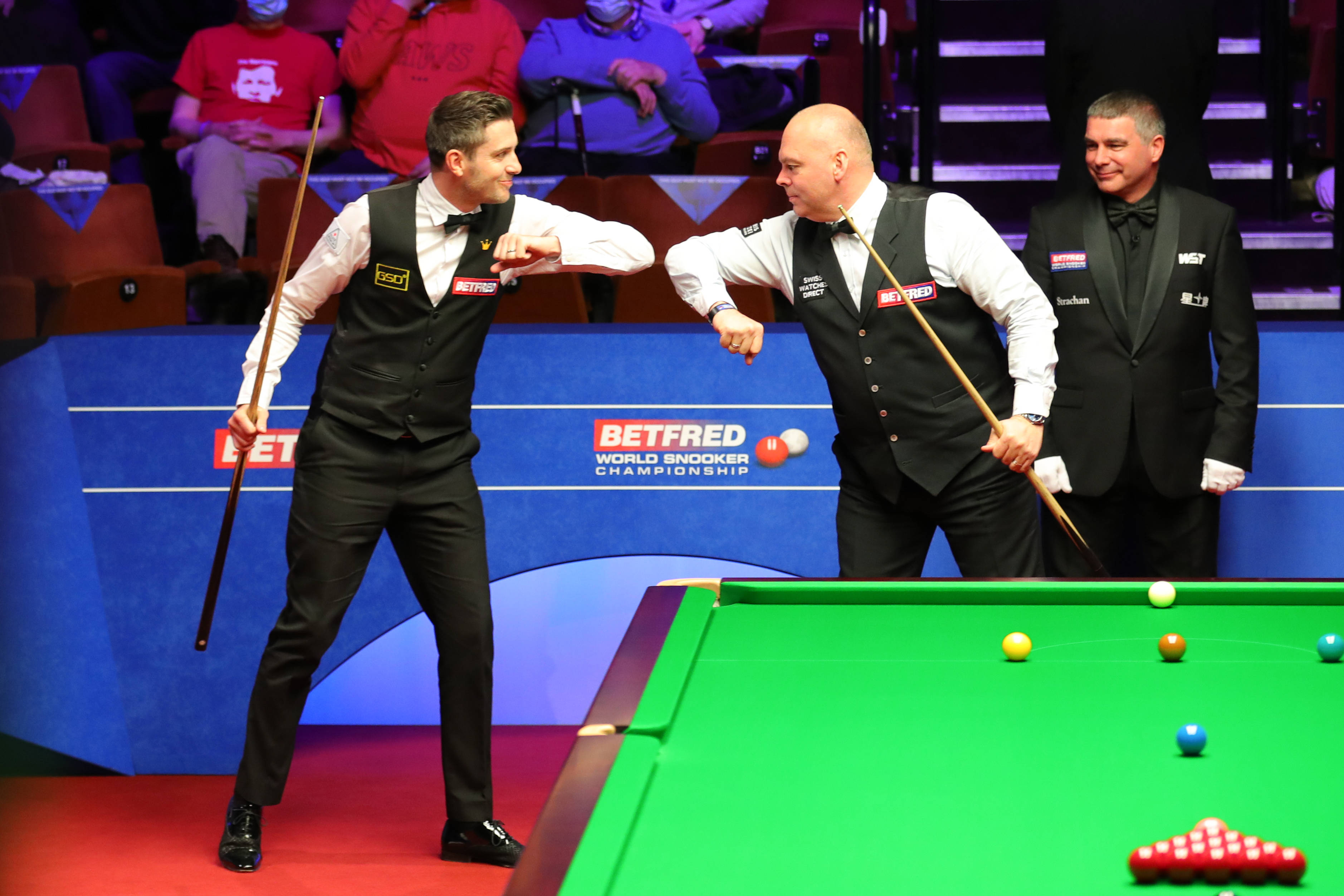 在充斥着高 在充斥着高